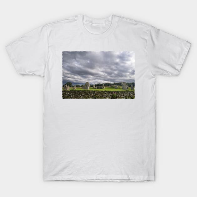 East Aquhorthies Stone Circle T-Shirt by JeanKellyPhoto